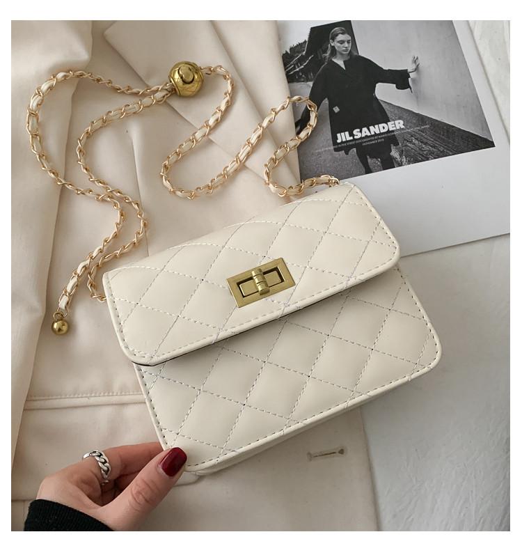Elegant Pu Leather Small Quilted Chain Crossbody Bag For Women Chic Urban Minimalist Design