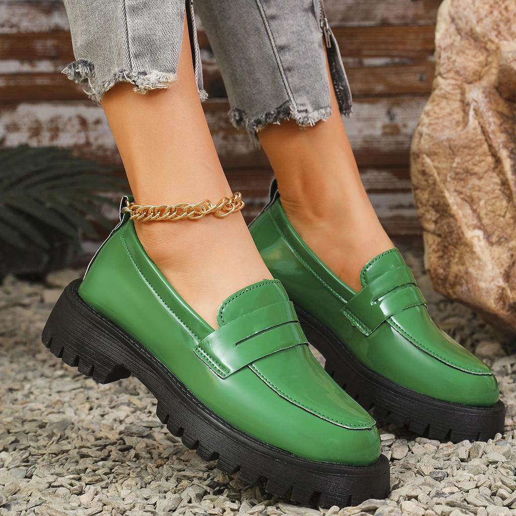 Mode Übergröße Damenschuhe 2025 Neu Frühling Dicke Sohle Retro Lederschuhe Lackleder Glänzende Oberfläche Lässige Einzelne Schuhe