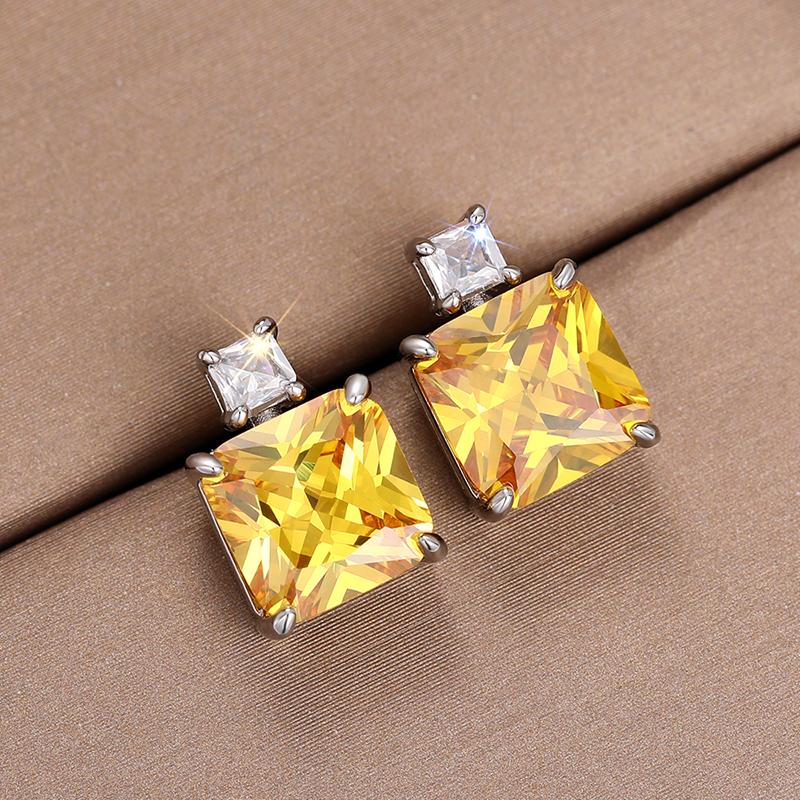 Luxury Princess CZ Stud Earrings for Women Yellow/Pink Cubic Zircon Colored Temperament Ear Piercing Accessories Jewelry