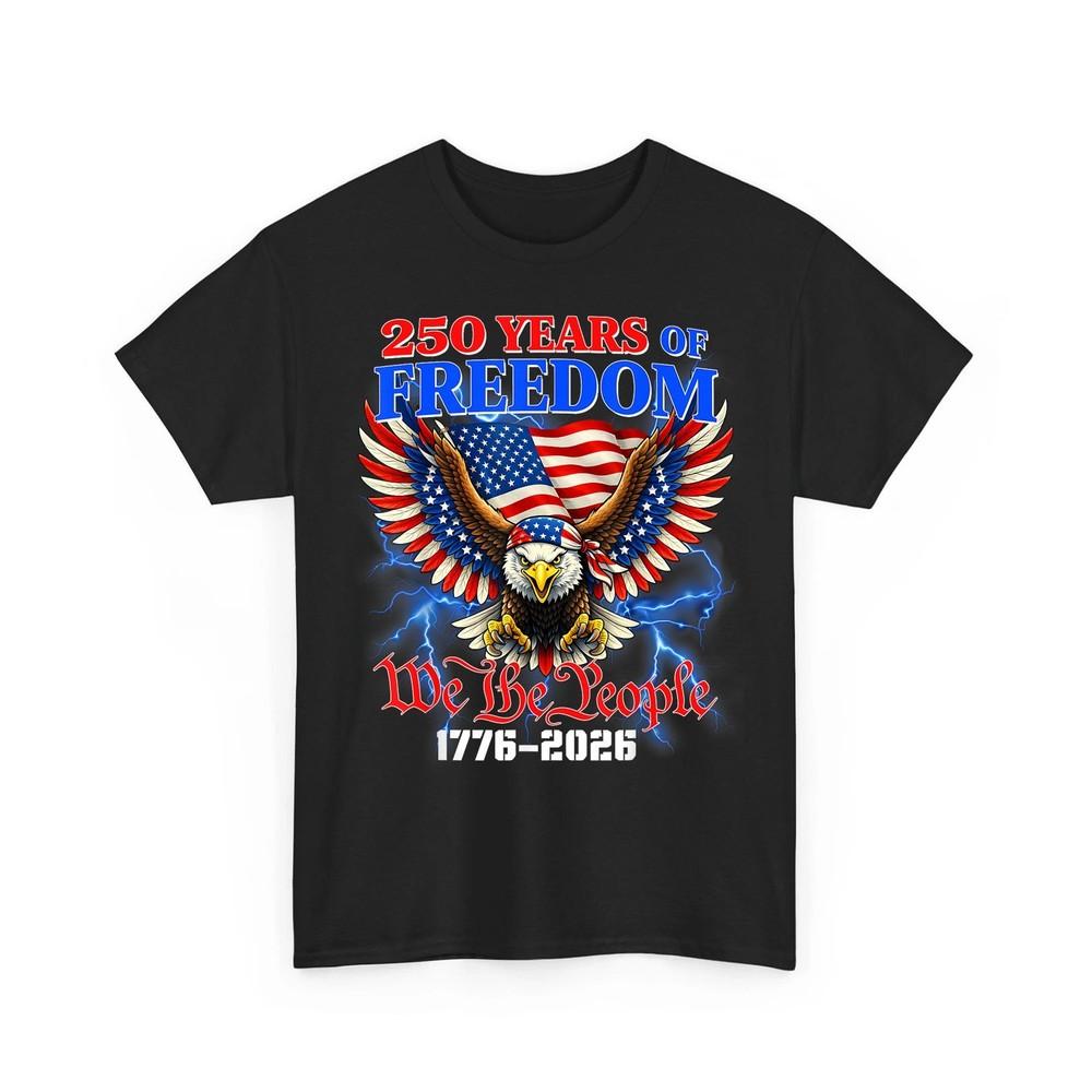 250 Years American Flag 250th Anniversary USA Bald Eagle Patriotic Retro TShirt Unisex T-Shirt XXL