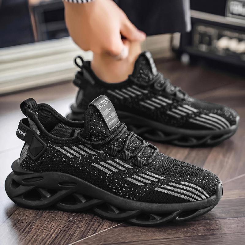 New Fashion Men 's Four Seasons Comfortable Thick Sole Shoes Students BoysTrending Soft Sole Breathable Casual Running Sneakers