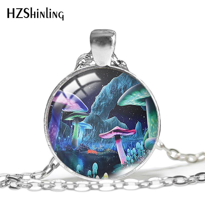 Stylish Silver Chain Necklace With Unique Eiffel Tower And Seaside Palm Tree Pendant