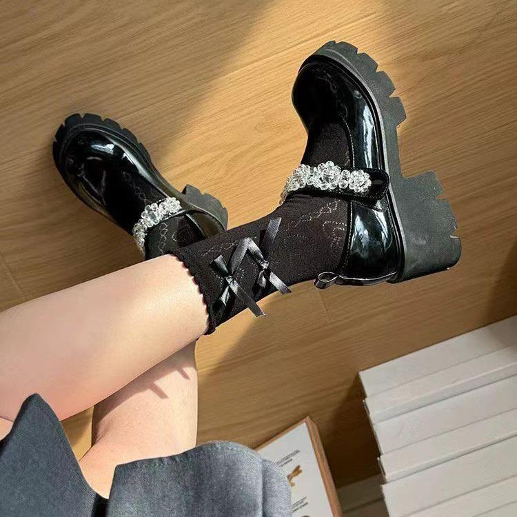 

Lace Heart Lolita Mid-Calf Mesh Bow Socks One Size чорний