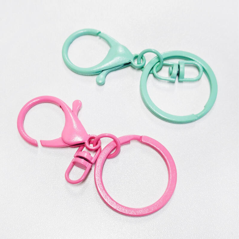 A Wealth of Materials for Making Keychains, Including a Colorful Lobster Hook O-ring.