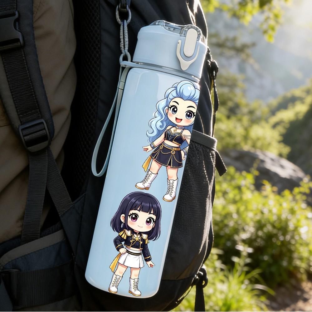 1PC Two Chibi Girl Character Duo 750ml Color Plastic Sports Water Bottle Leakproof Flip Straw Lid For Sports Office Home Use