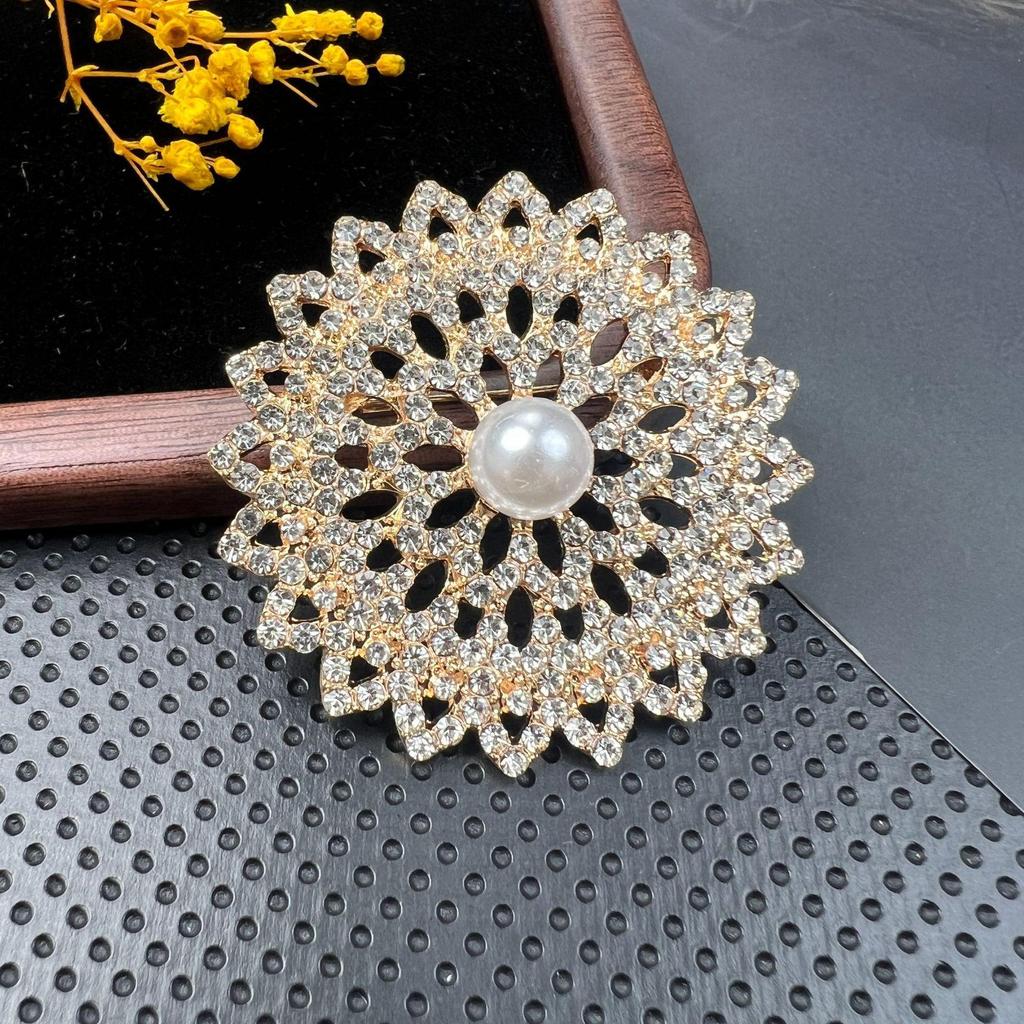 Broșă Retro Cristal Diamant cu Ac Anti-Expunere și Cataramă din Aliaj pentru Accesorii Vestimentare