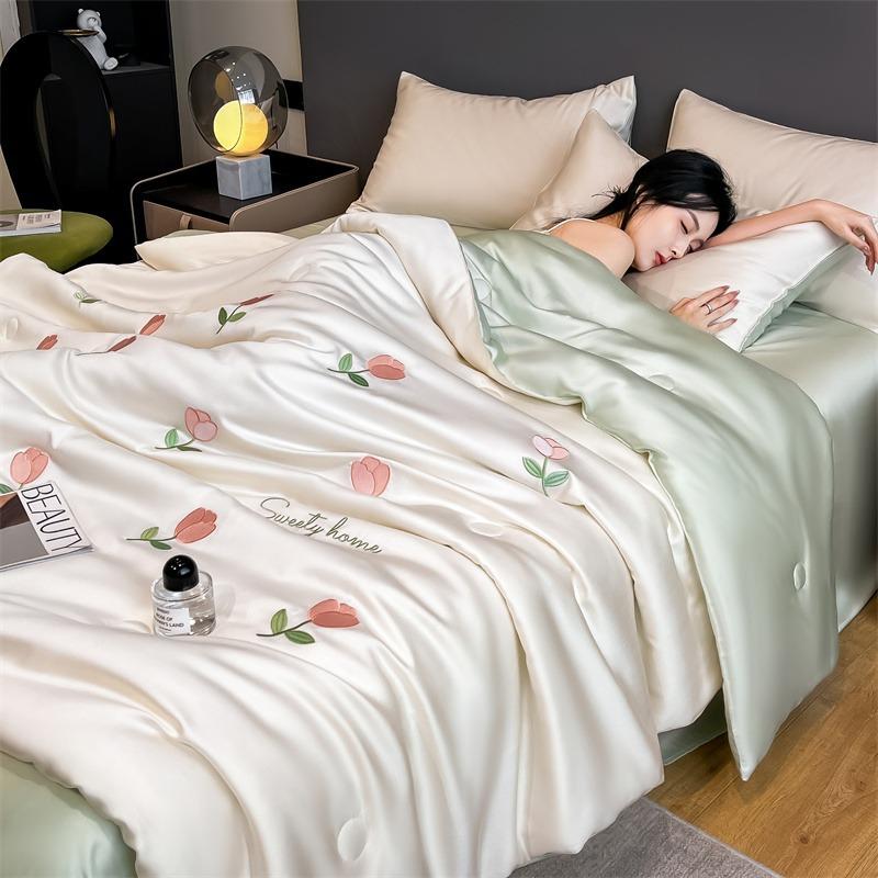 Summer Cool Feeling Ice Silk Summer Cool Quilt Four-Piece Machine Washable Summer Quilt Dormitory Single Quilt Core Double Air Conditioner Quilt