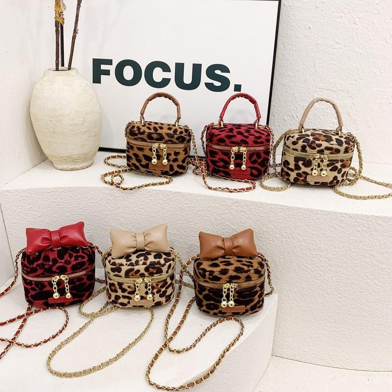 Trendy Leopard Print Stylish Crossbody Bag For Kids With Chic Bow Design