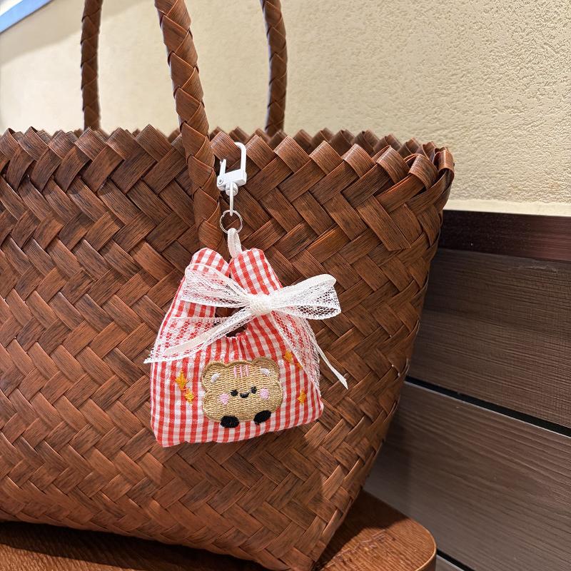 Cute Mini Vegetable Shopping Bag-Shaped Keychain With Cartoon Embroidery For Backpack Decoration And Daily Use