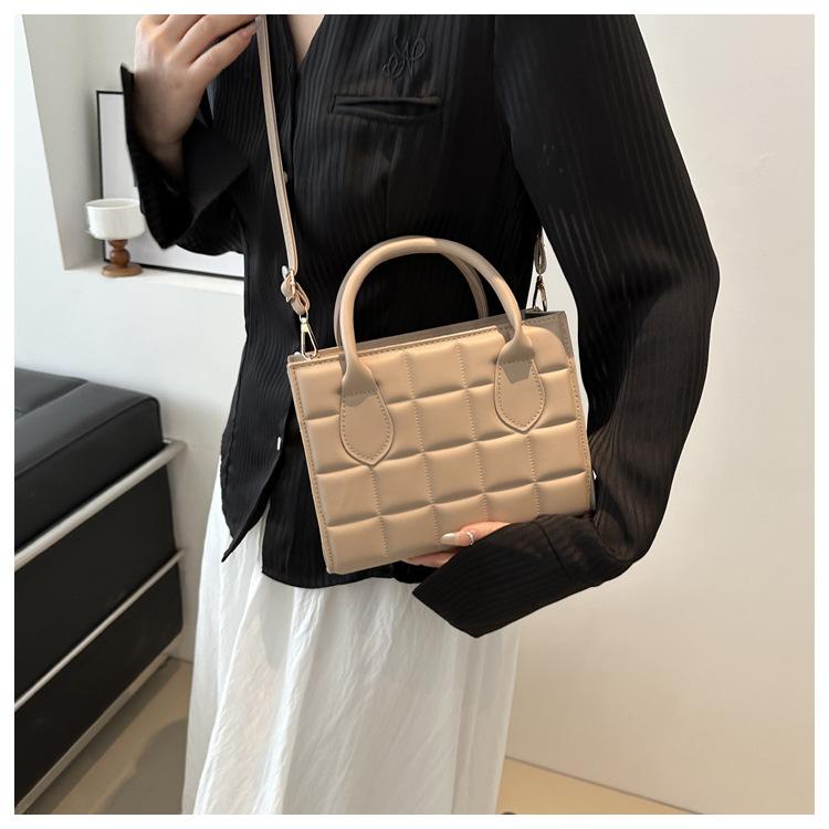 New Fashion Faux Leather Square Shoulder Bag for Women Korean Style Handbag Crossbody Purse