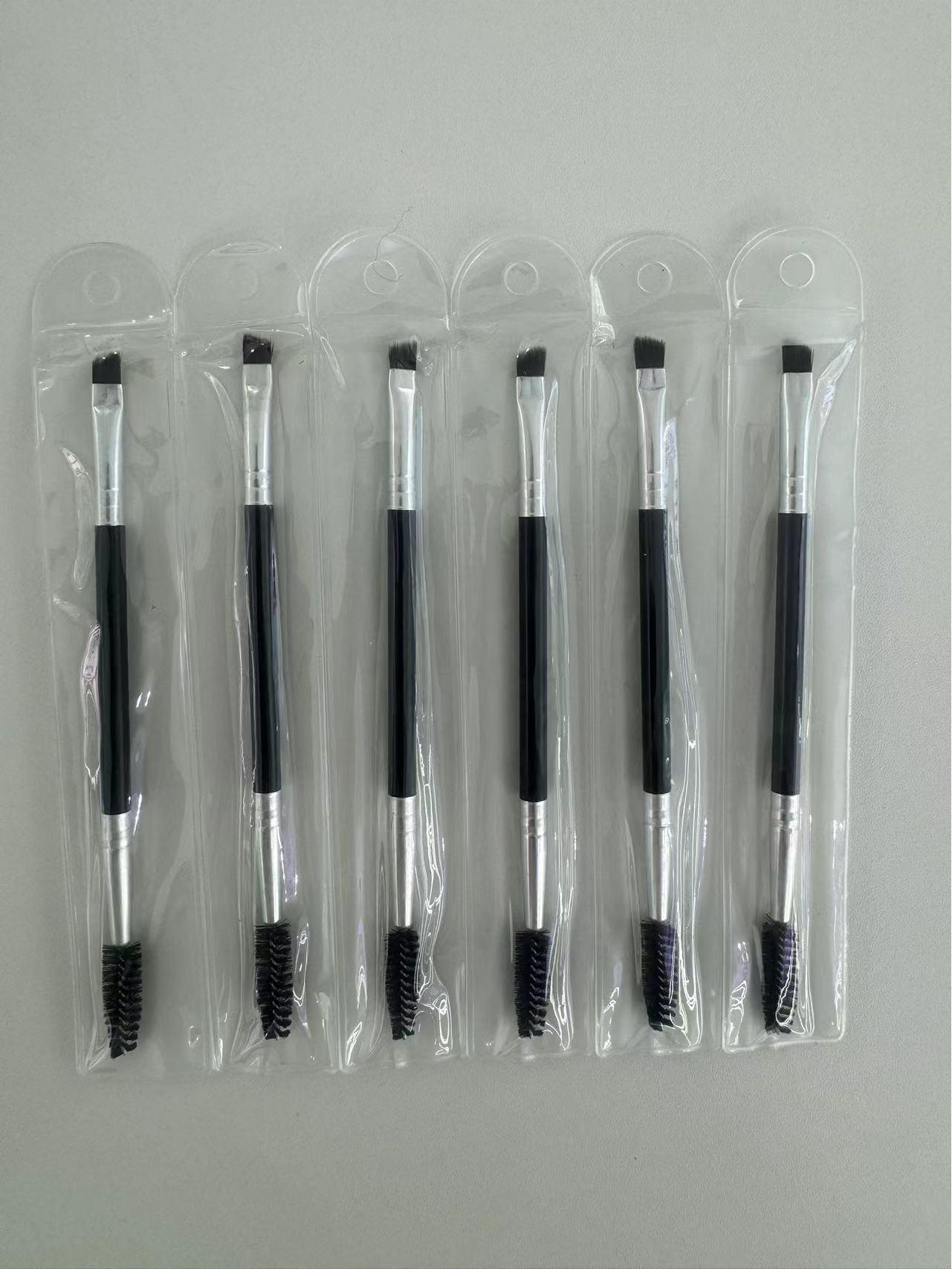 

Набор ПВХ двусторонних щеточек для бровей и ресниц – Спиральные и скошенные щеточки для макияжа. Soft PVC Bag Packaging чёрный