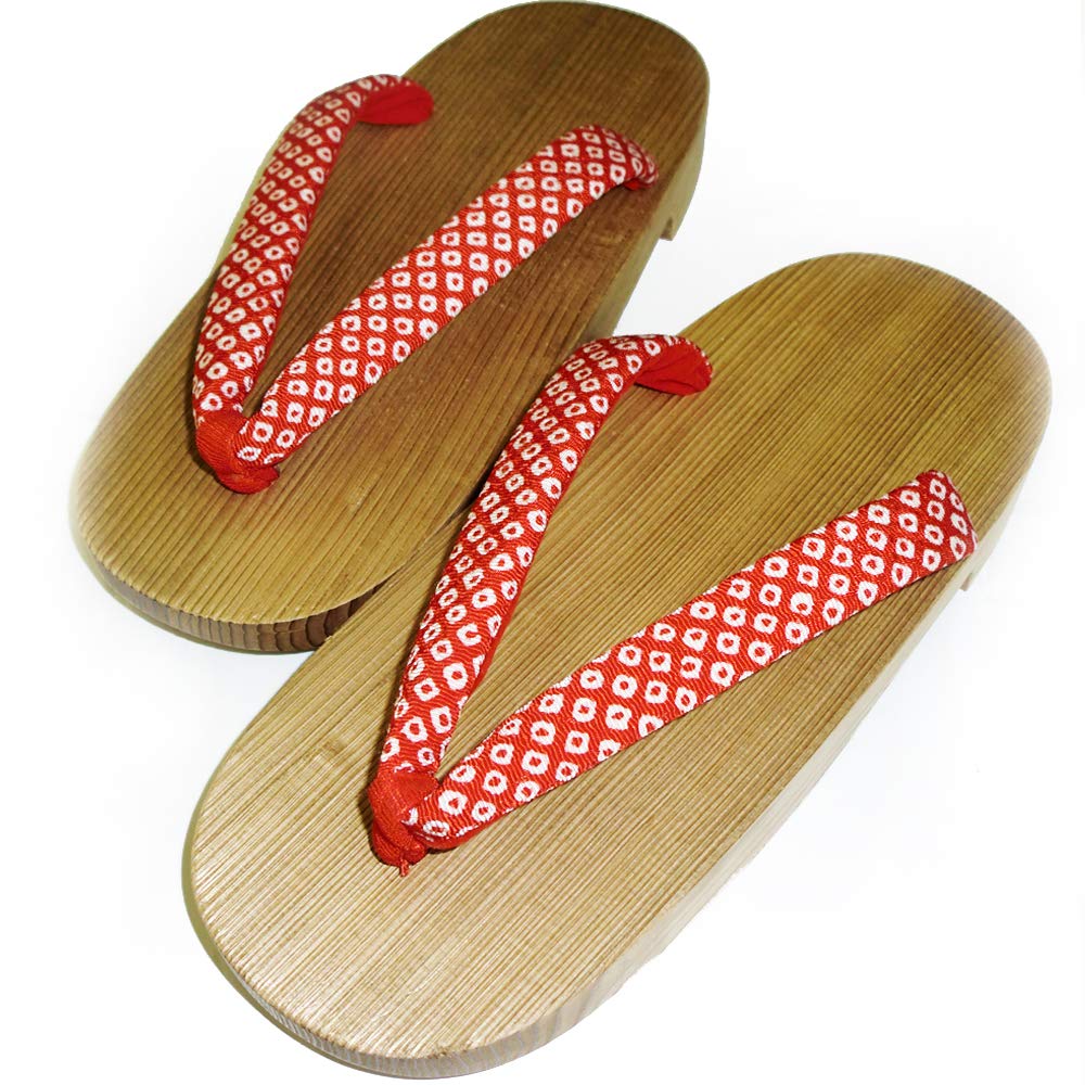 

Craftsmen carry on a 300-year tradition: Kiso Nezuko Geta (wooden clogs). 16-17cm children s size, Kanoko pattern, red (front strap thong fastening fa
