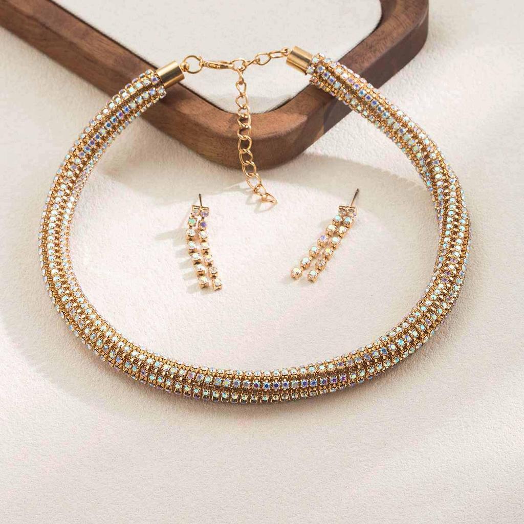 Fashionable Light Luxury Diamond Jewelry Set: Shiny Claw Chain Earrings & Choker Necklace