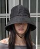 Eondeokeonteulolseutyudio Strap Bucket Hat / Linen Tw / B Black