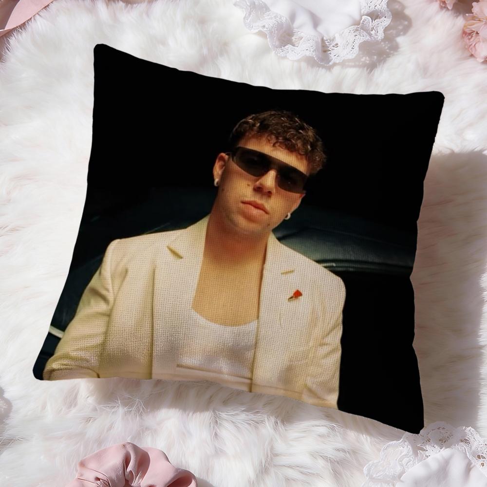 Q-Quevedo Buenas Noches Cushion Cover Premium Comfort Reversible Pillow Cove -Two In One Design for Any Room & Car Interior