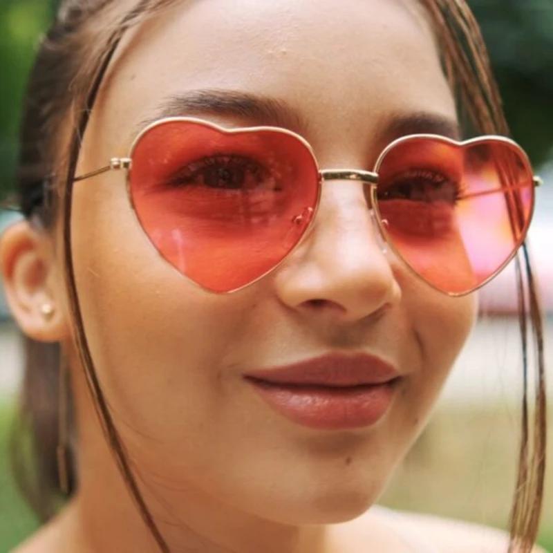 Damskie Różowe Okulary Przeciwsłoneczne w Kształcie Serca Kobiety Dziewczyna Lolita Metalowa Oprawka Okulary Podróżne Modne Damskie Okulary Przeciwsłoneczne gafas de sol