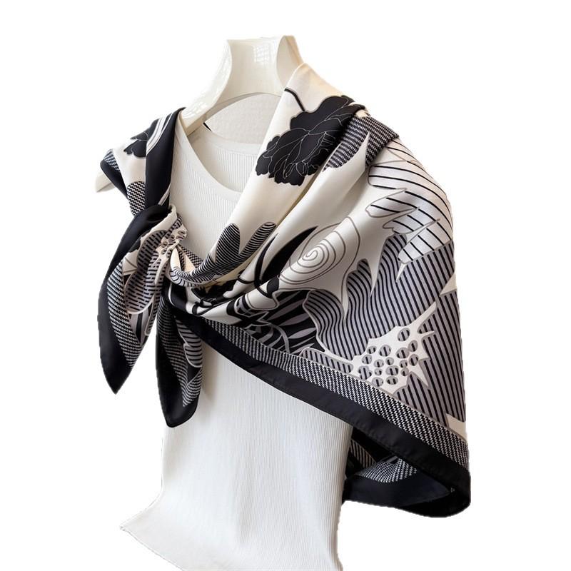 Französische Atmosphäre Simulationsseide Großes Quadratisches Tuch Retro Blumendruck Professionelles Vielseitiges Tuch Diagonales Seidenmuster Tuch Kopftuch Damen