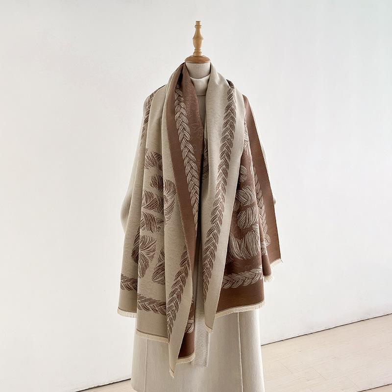 English letter GG jacquard shawl autumn and winter imitation cashmere texture double-sided scarf retro style thickened and warm