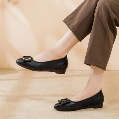 Leather Soft Sole Autumn New Single Shoes Medium Mother Shoes Flat Sole Comfortable Four Seasons One Pedal Shallow Mouth Women's Leather Shoes