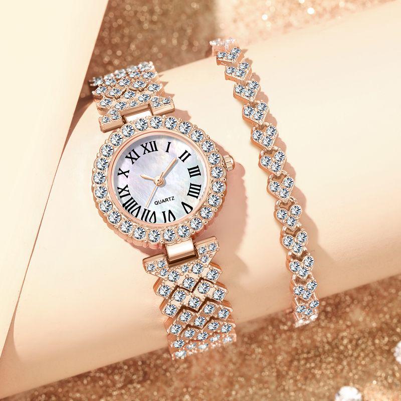 Fashion Rhinestone Women's Quartz Watch with Roman Numerals and Bracelet Style