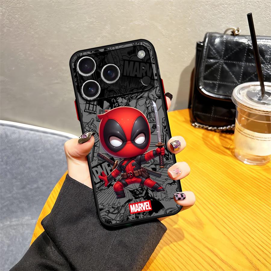 Fodral för iPhone 17 Pro Max 7 8 SE 16 Plus 13 Mini 14 12 11 15 17e Air XS XR Baksida Telefonfodral Deadpool Och Wolverine