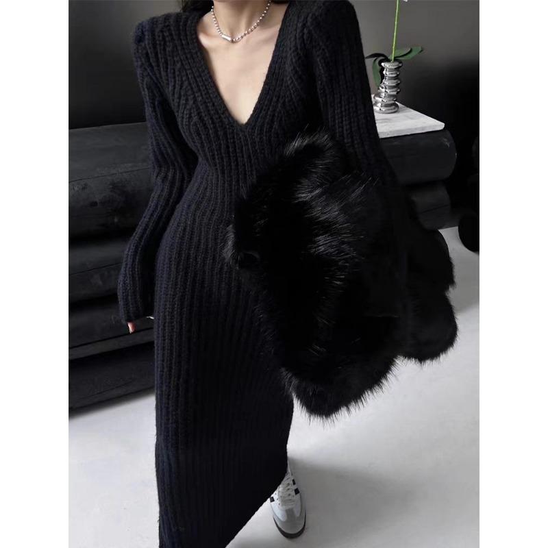 Retro High-end Long Dress Temperament Socialite Slim-fitting V-neck Knitted Sweater Skirt Women's Autumn and Winter Thin Dress