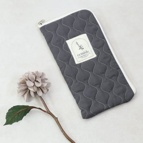 Fuji Boeki Oshikatsu Goods Penlight Case, 16cm Wide X 1cm Deep X 30cm High, Gray Quilted, Storage, Men's Colors, Oshikatsu, with Interior Pocket, Reme