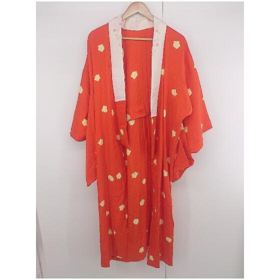 

No-brand Japanese clothing, stylish, all-over pattern, long-sleeved, below-the-knee length kimono, orange, yellow, multi-colored, women s E