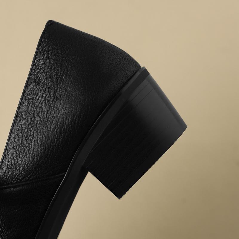 Fashion Women's New Simple and Comfortable Vintage Leather Pointed High Heels Large Lefu Shoes
