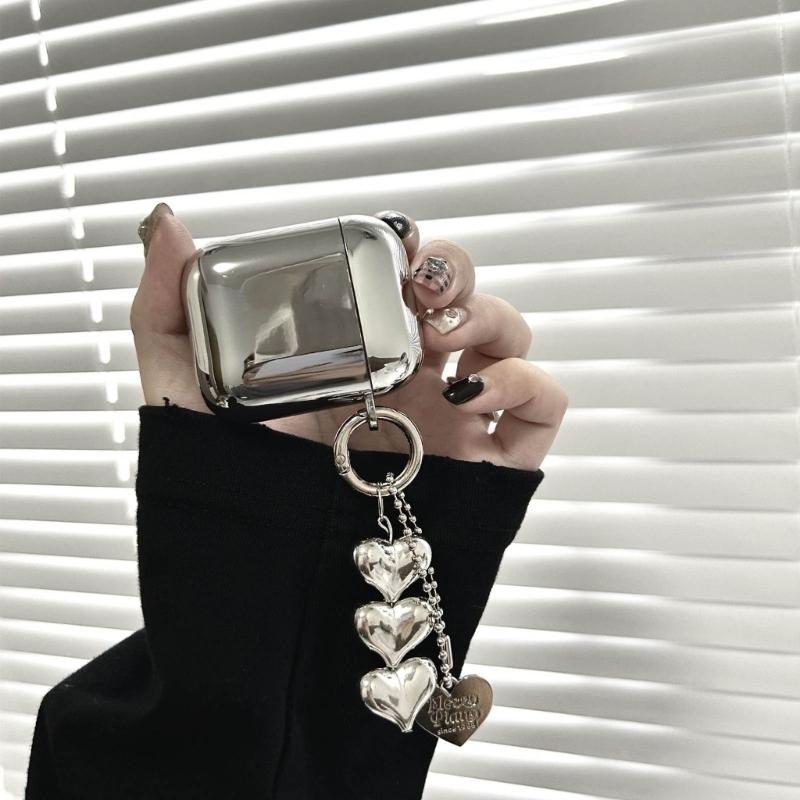 Y2K Silver Heart Pendant Keychain Pendant Cute Bag Charm Alloy Material Bag Jewelry Backpack Charm for Phone Bag Camera