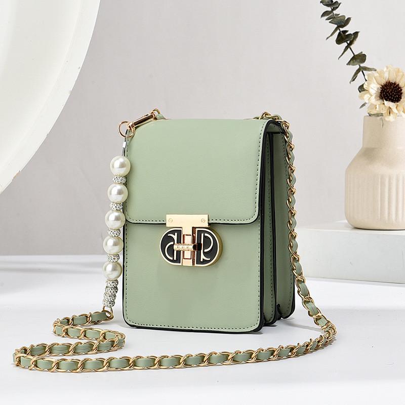

Stylish Mini Phone Bag For Women In Trendy Colors Soft Pu Fabric And Chic Chain Design зелёный