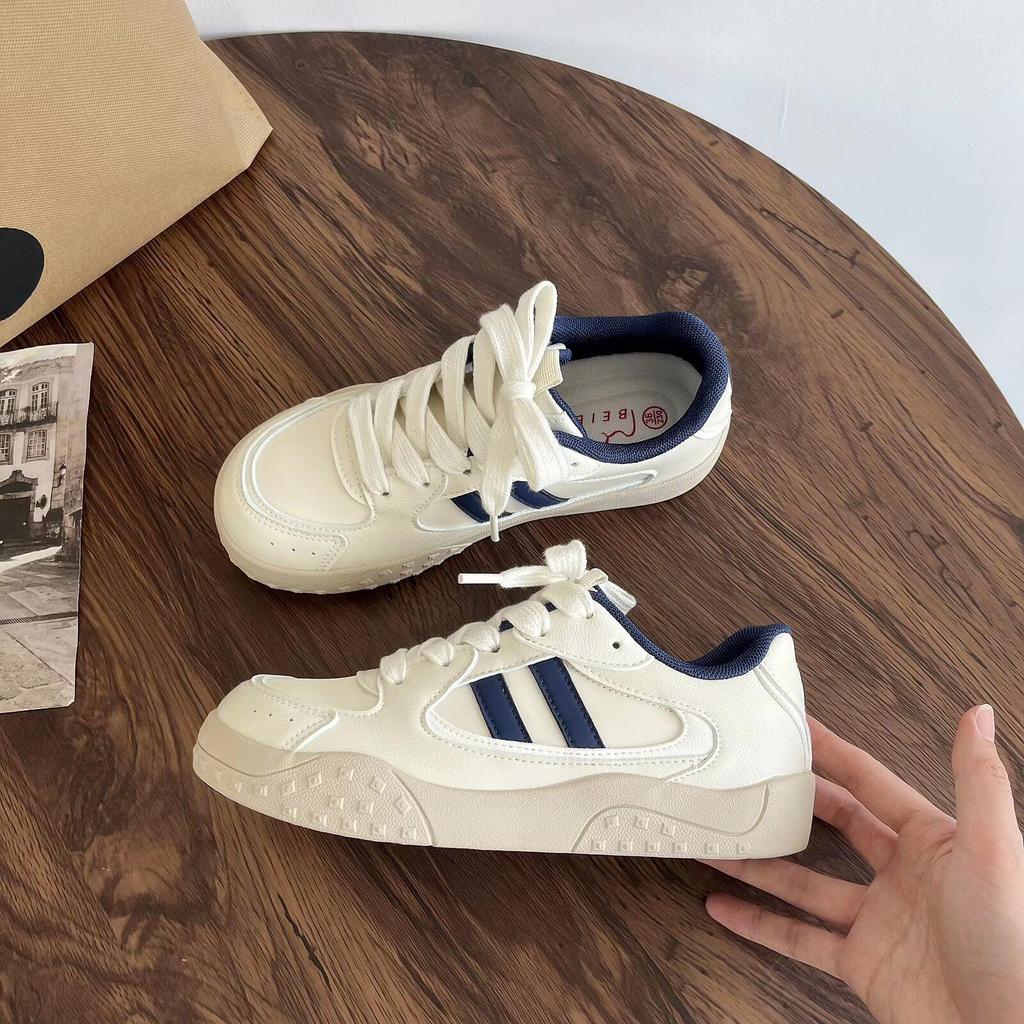 Student De Xun Women's Cute Ugly Skate Shoes - Chic Korean Style, Breathable Little White Sports Shoes for Autumn.