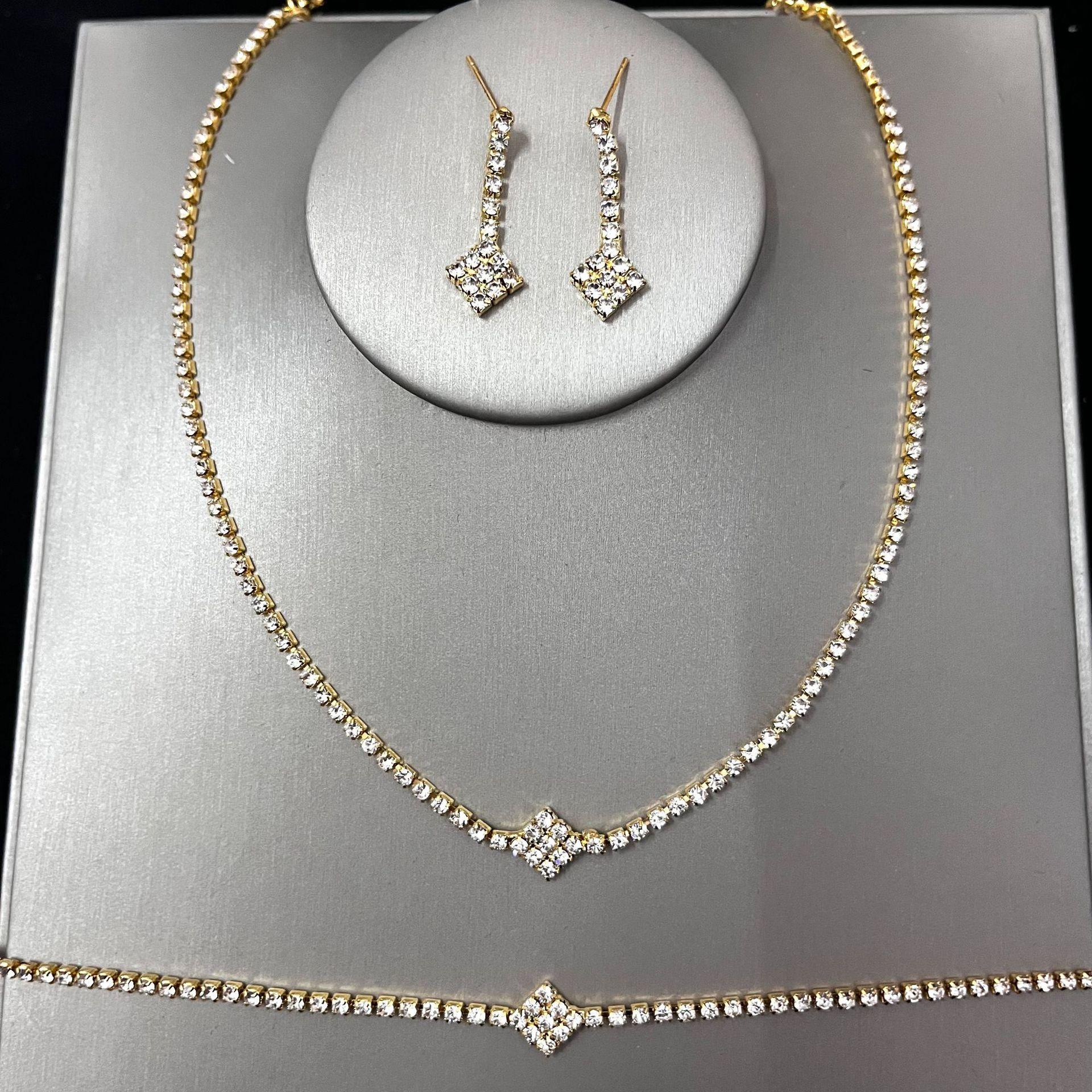 Bridal Zircon Jewelry Set Earrings Bracelet Necklace Three-Piece E-Commerce Accessories золотой