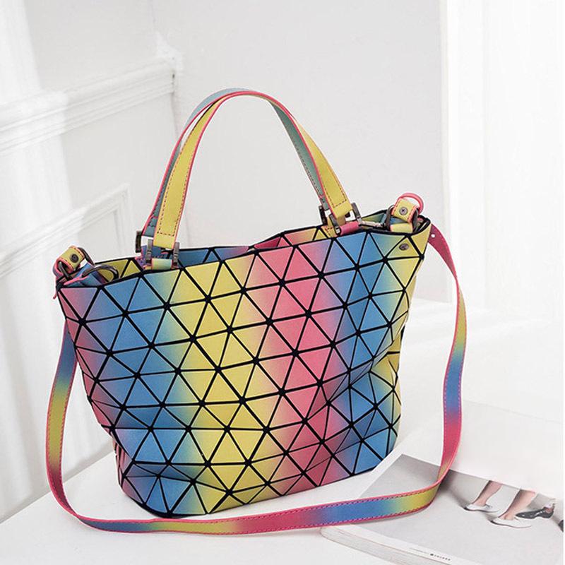 Women's Bucket Bag Rainbow Shoulder Bag Geometric Rhombus Handbag Oblique Span Bag Versatile Fashion Women's Bag