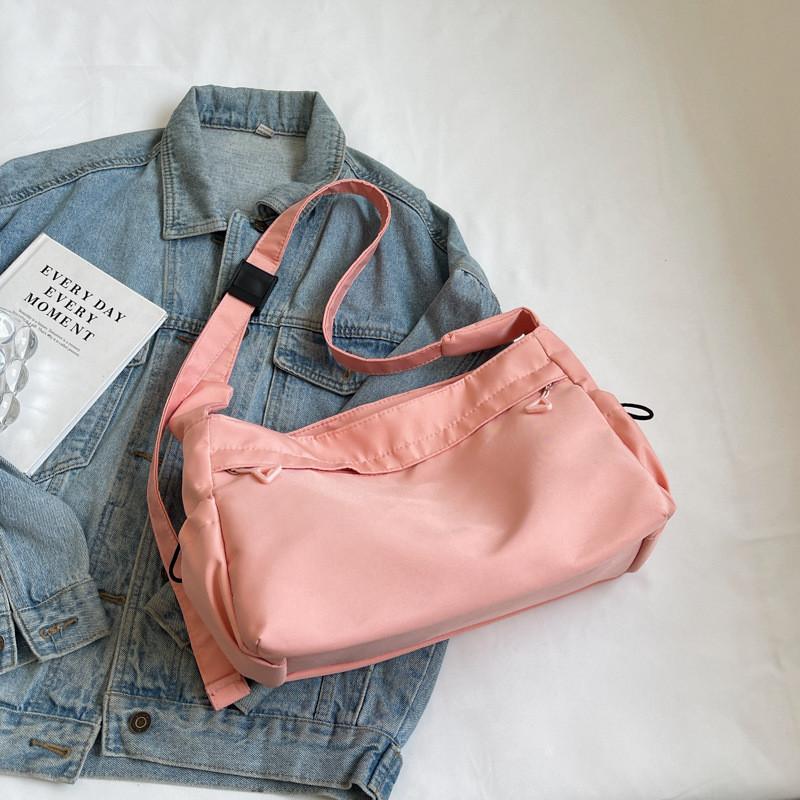 Stylish And Spacious Canvas Tote Bag For Women In Minimalist Design 2024 Edition