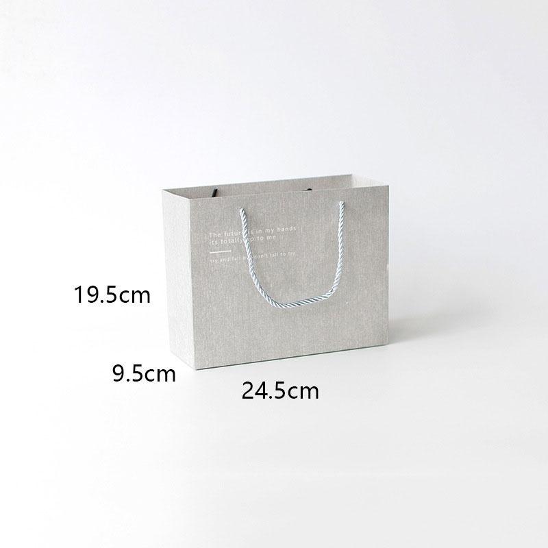

Бытовая мода однотонная перерабатываемая портативная бумажная сумка-тоут Подарочная сумка Сумки для покупок 3 размера 4 цвета Аксессуары Подарочные сумки S 19.5x8.5x14.5cm серый