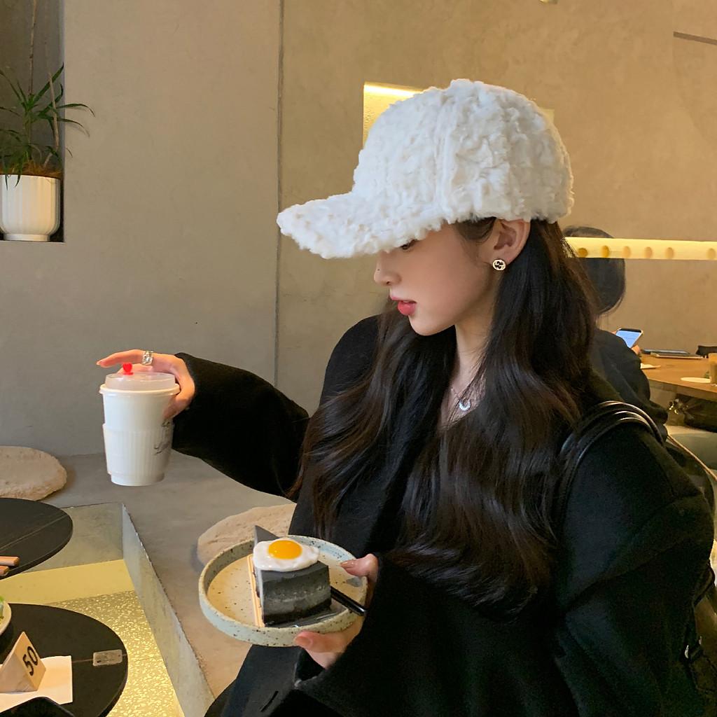 Stylish Winter Baseball Cap For Women Fur Warmth Fashion Multicolors Trend