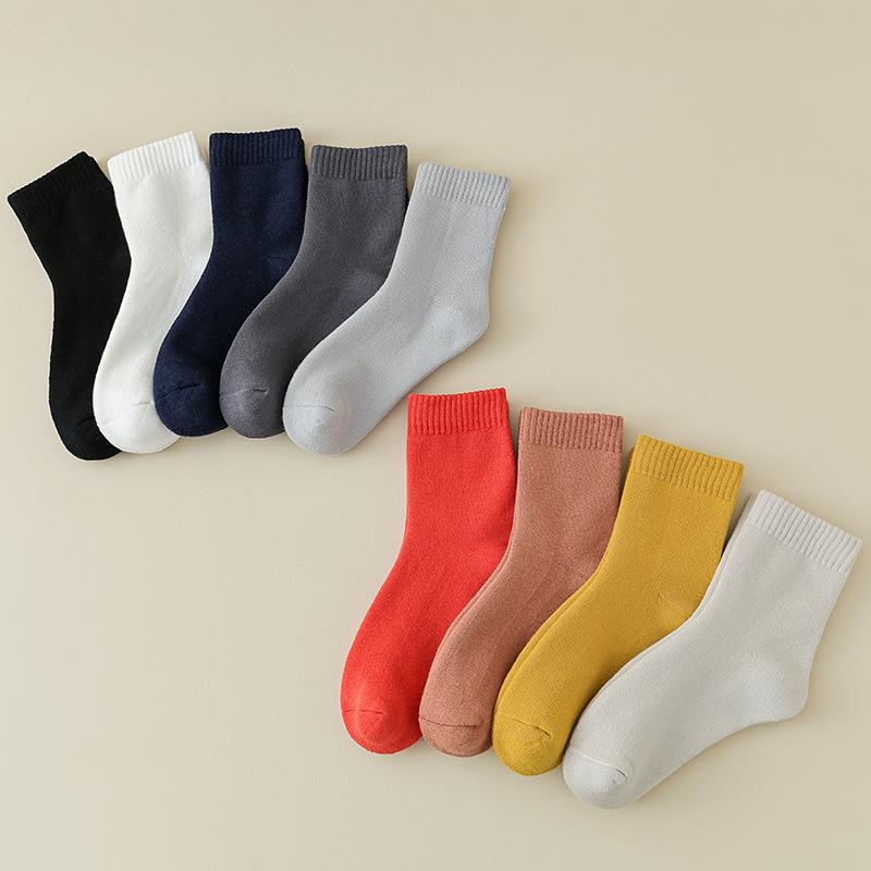 5 Paar warme und vielseitige Mid-Calf-Socken aus Fleece und mit verdickter Schlaufe für Damen im Herbst und Winter