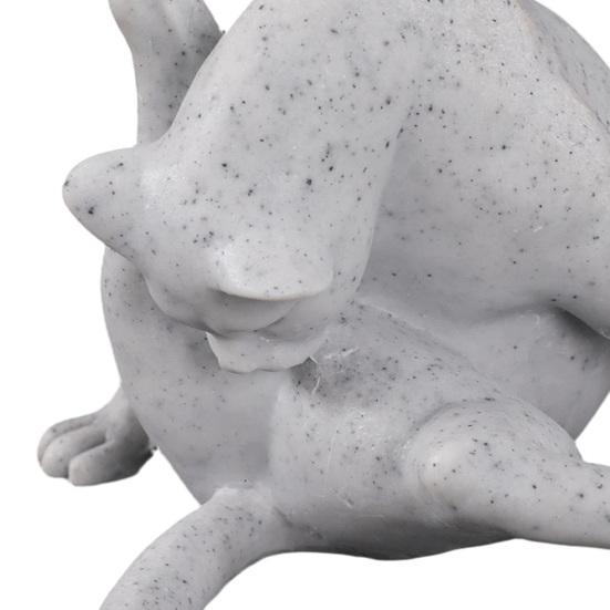 Licking Butt Cat Figurine Funny Resin Cat Statue Collectible Whimsical Kitty Ornament for Shelf Desk Decor Gift for Cat Lovers