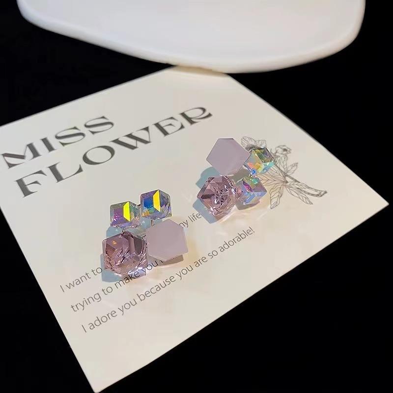 

Кольорові жіночі сережки-гвоздики зі стразами Модні червоно-зелені фіолетові круглі квадратні яскраві сережки з геометрією Рожеві ювелірні вироби в подарунок