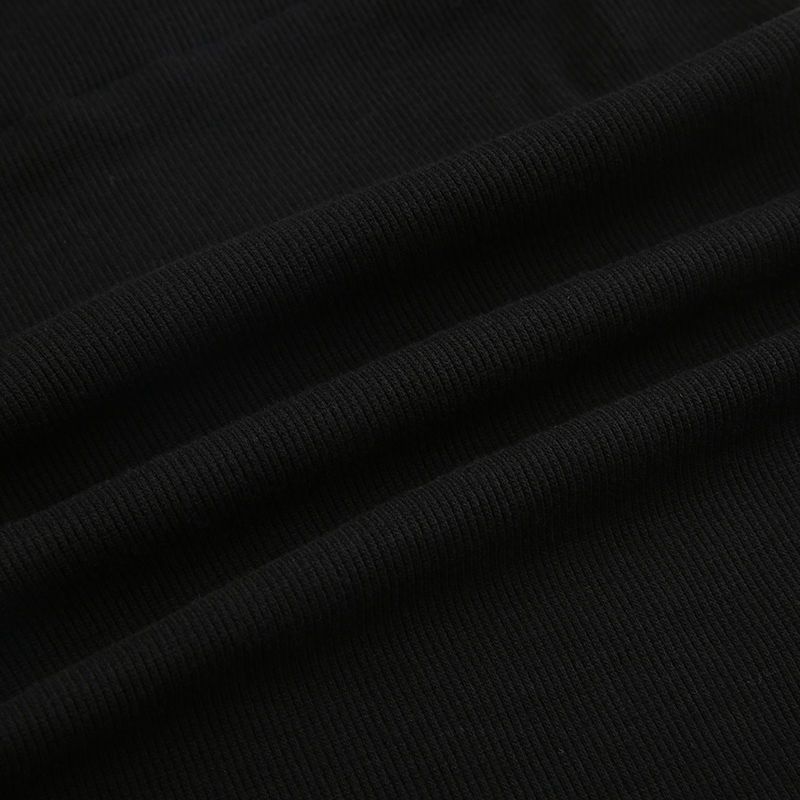 Неміс тілінде секс Тегіс, әдемі, жақыннан түсірілген есектердің порнофотосуреттері