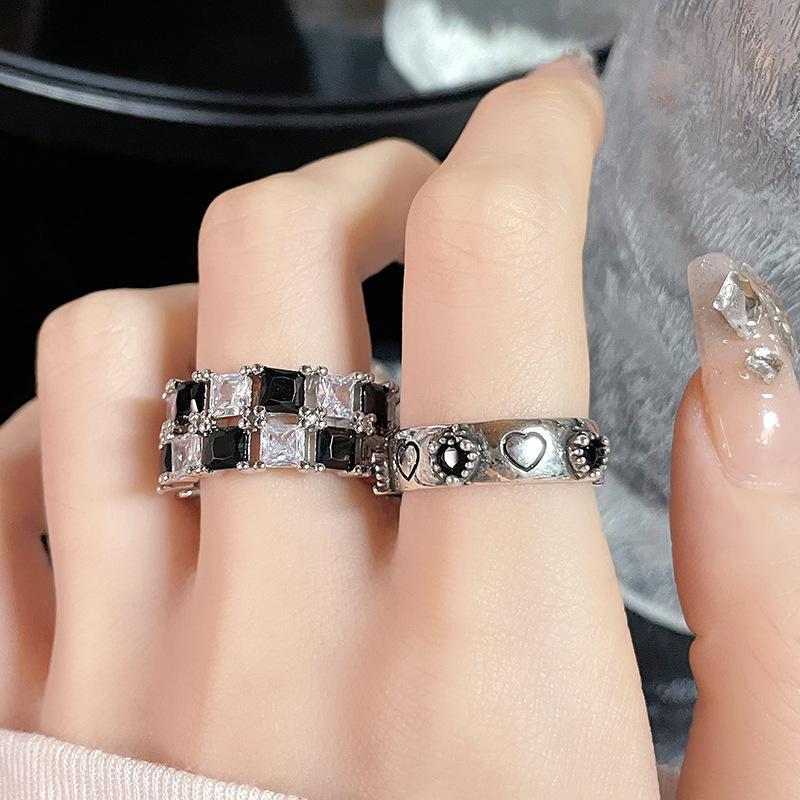 Niche Design Checkerboard Zircon Ring Retro Light Luxury High-End Ring Love Open Index Finger Ring