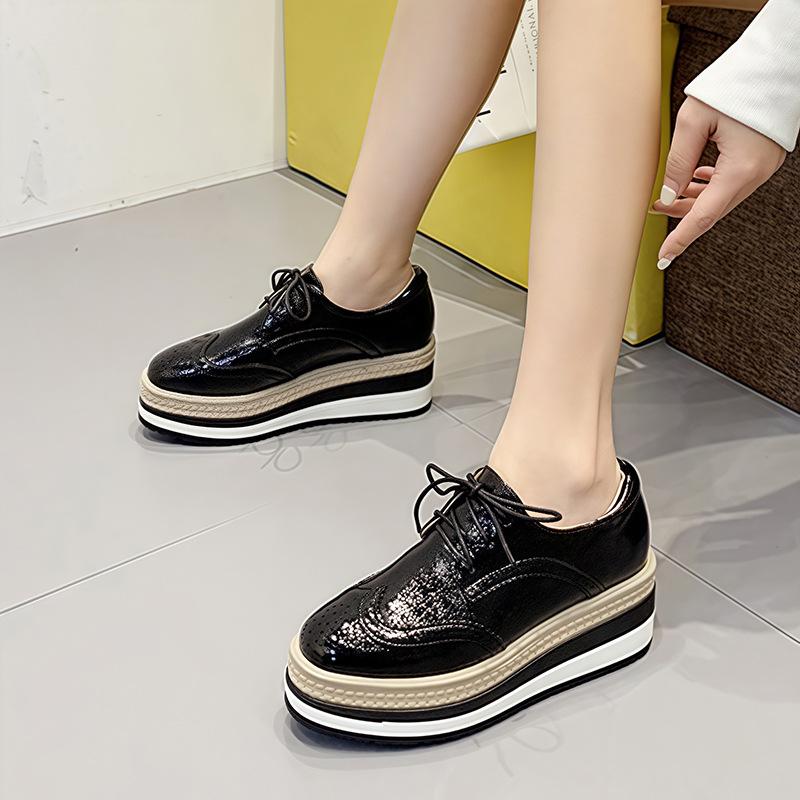 2025 New Block Platform Muffin Shoes Slope Heel Single Shoes Women's Height Increase Casual British Style HZB