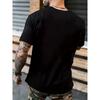 Europäische Größe Herren Pride Buchstaben Regenbogen Grafikdruck Rundhalsausschnitt Kurzarm Reguläre Passform Polyester T-Shirt für Outdoor-Sport und Freizeit