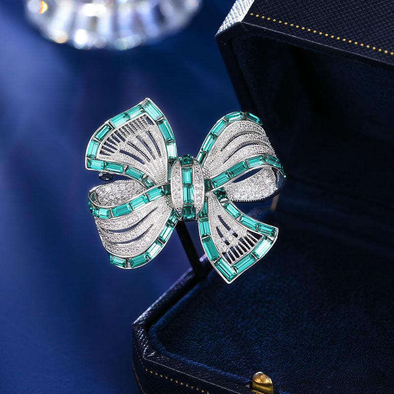 

Темпераментная брошь-бант высокого класса для женщин, новый легкий роскошный нишевый костюм высокого класса с корсажем и аксессуарами зелёный