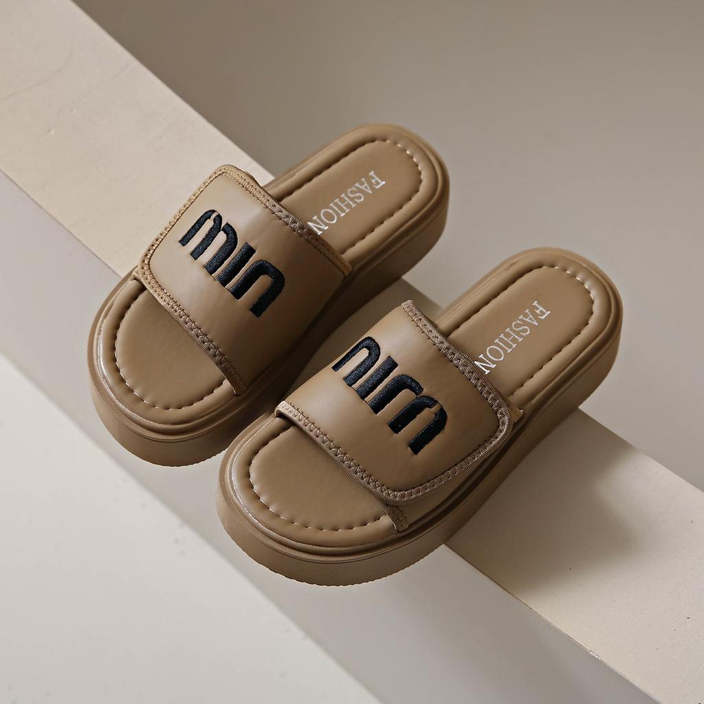 Thick-soled Letter Cool Slippers Women's Spring and Summer Outer Wear 2025 New Casual Soft-soled Non-slip One-word Drag Going Out Beach Shoes