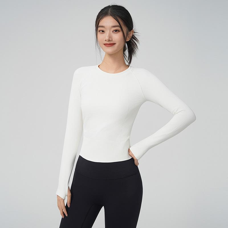 

Seamless Long-Sleeve Women s Yoga Top: Breathable, Comfortable, Tight Fit for Autumn & Winter Workouts Medium чорний