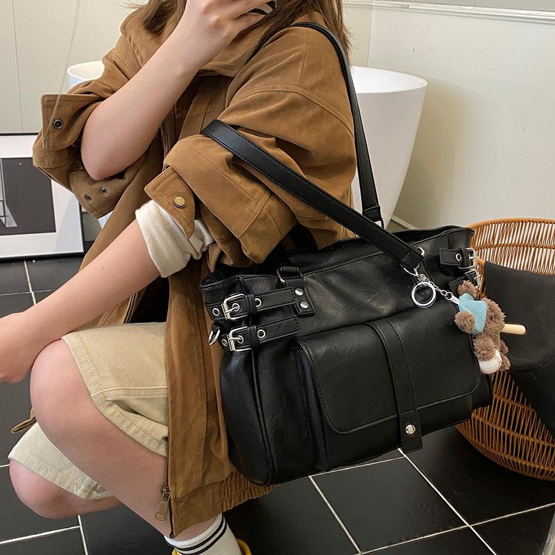 Vintage Tote Bag Women Luxury Belt Buckle Design Multipockets Shoulder Crossbody Bag Large Capacity Casual Handbag With Pendant