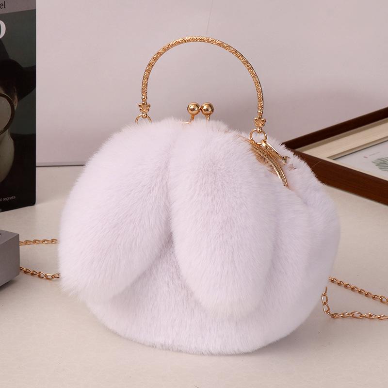 Plush rabbit bag girls oblique cross autumn and winter new chain hand-held hair bag imitation Rex rabbit hair cute clip bag