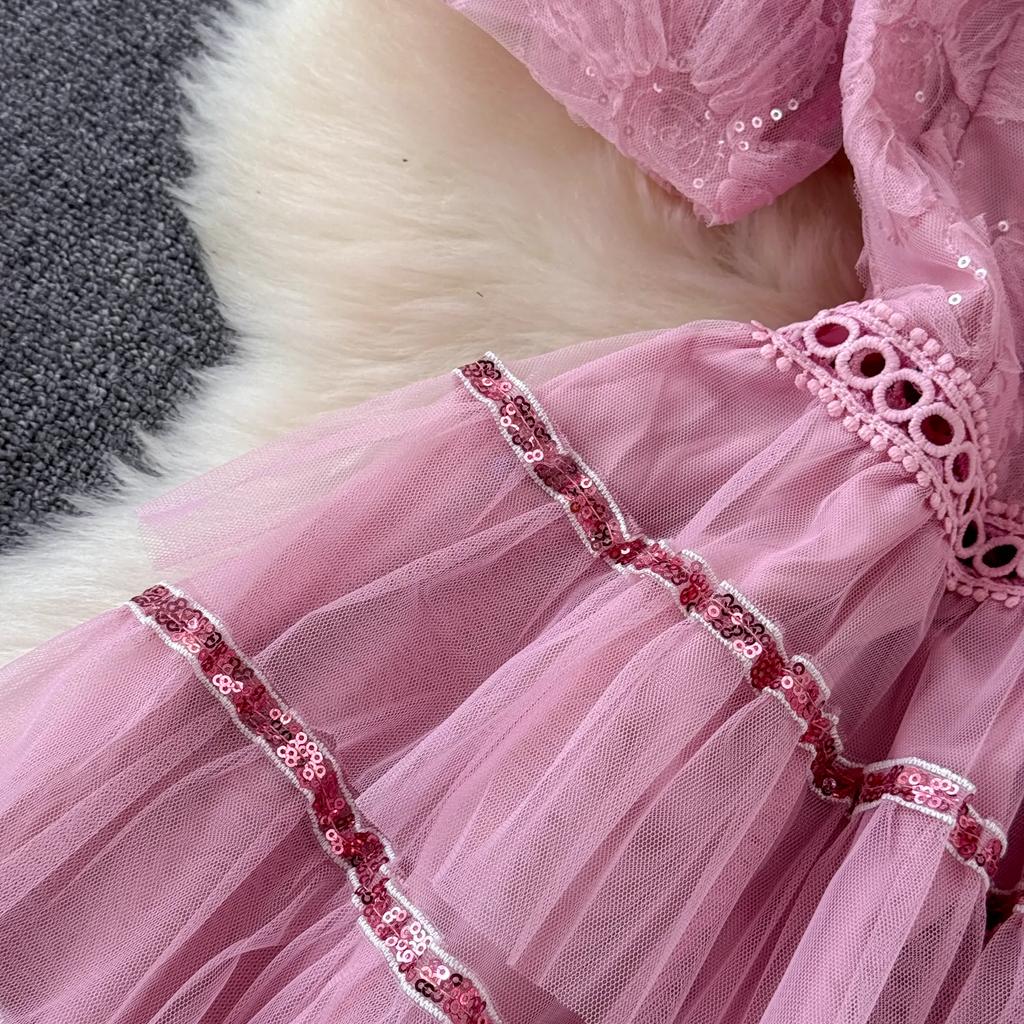 Letní dámské sladké flitrované květinové růžové síťované duté společenské šaty